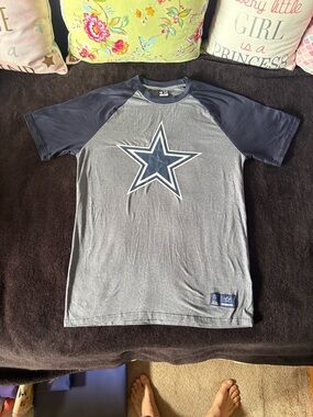 Dallas Cowboys x Ultra Game NWOT two toned large star tee size men’s medium